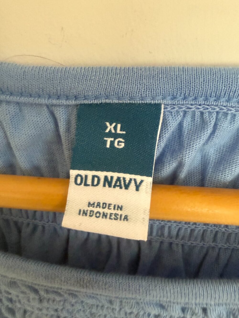 Old Navy Women Blue Short Sleeve Stretch Pullover Top Size XL NWOT - Picture 3 of 4